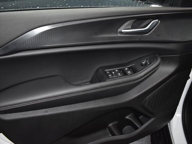 new 2025 Jeep Grand Cherokee car, priced at $45,053