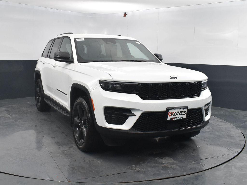 new 2025 Jeep Grand Cherokee car, priced at $47,825