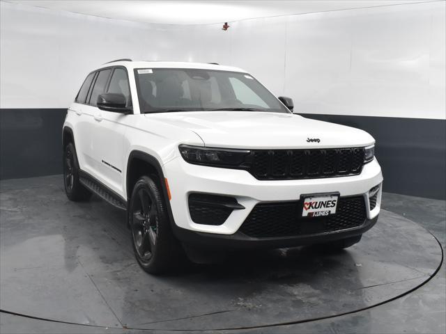 new 2025 Jeep Grand Cherokee car, priced at $45,555