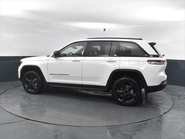 new 2025 Jeep Grand Cherokee car, priced at $45,555