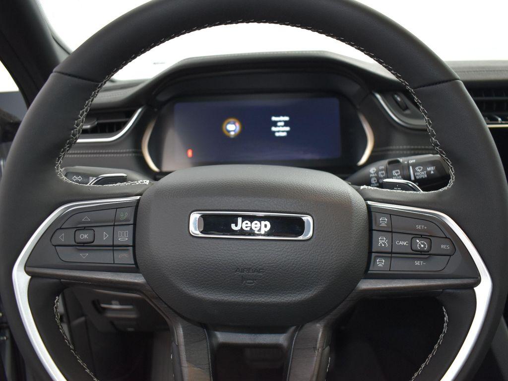 new 2025 Jeep Grand Cherokee L car, priced at $44,733