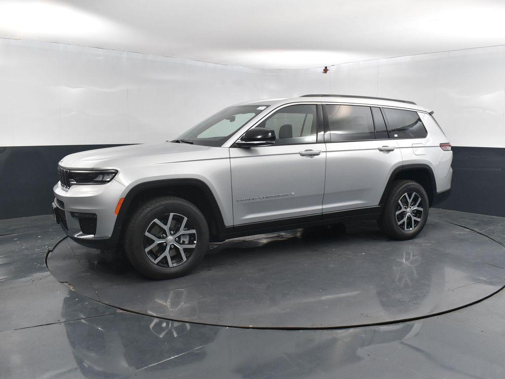 new 2025 Jeep Grand Cherokee L car, priced at $44,733