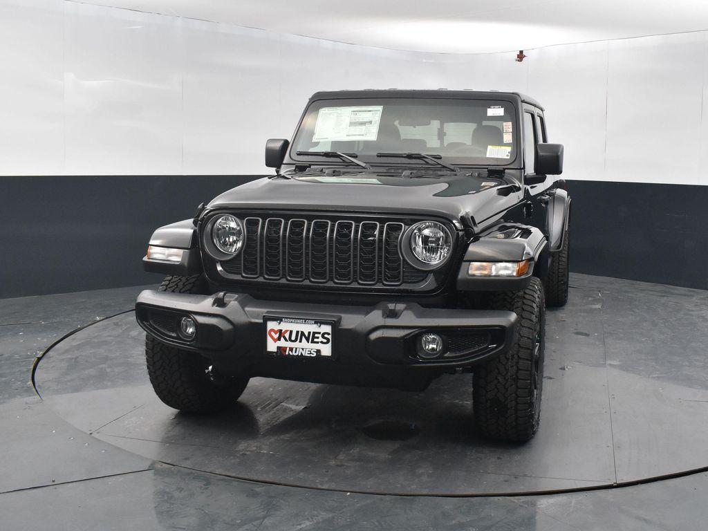 new 2025 Jeep Gladiator car, priced at $47,245