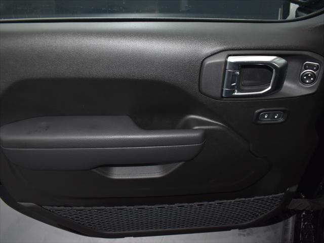 new 2025 Jeep Gladiator car, priced at $45,065