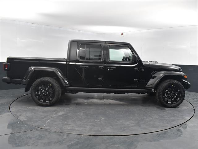 new 2025 Jeep Gladiator car, priced at $45,065