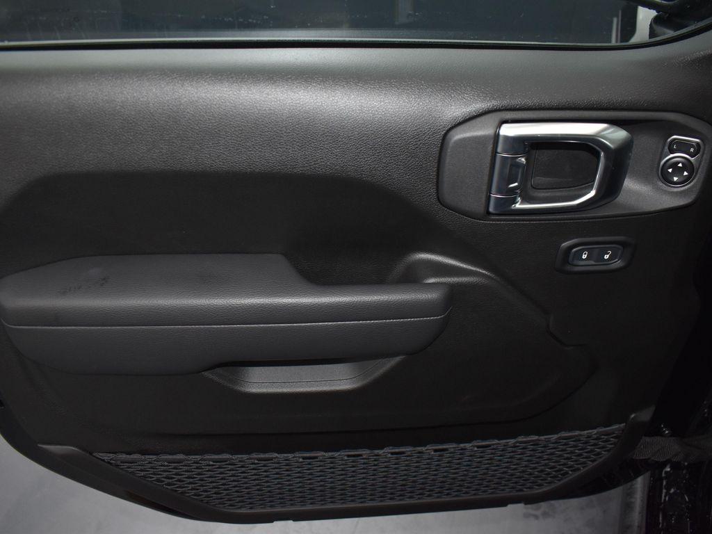 new 2025 Jeep Gladiator car, priced at $47,245