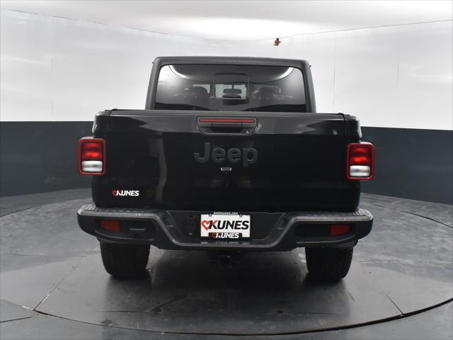 new 2025 Jeep Gladiator car, priced at $46,995