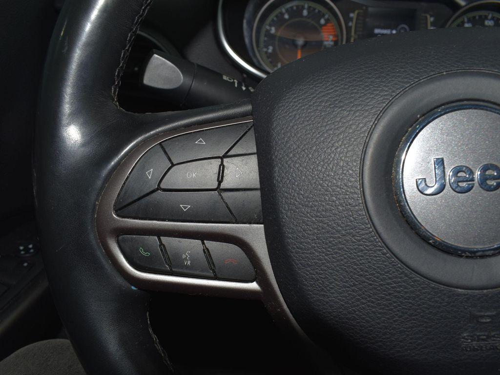 used 2019 Jeep Cherokee car, priced at $14,226