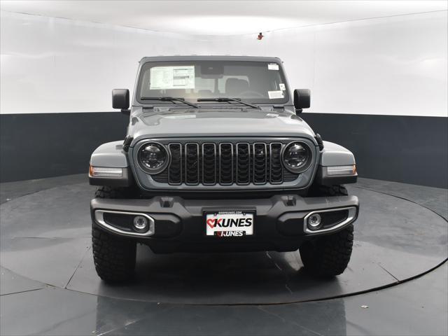 new 2025 Jeep Gladiator car, priced at $52,712
