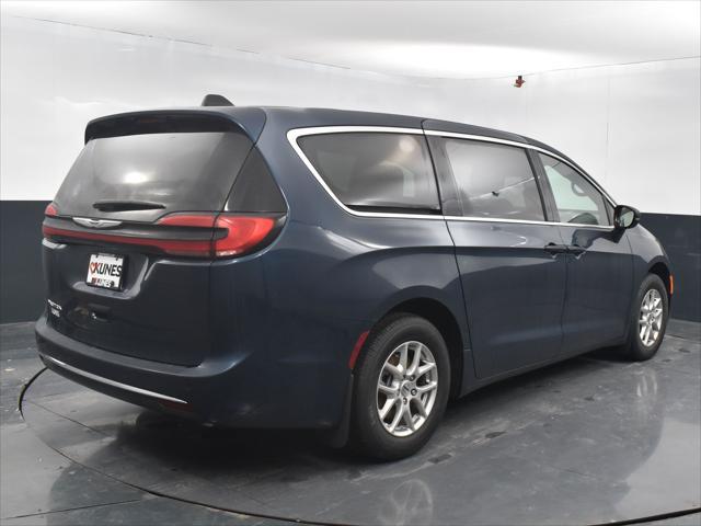 new 2025 Chrysler Pacifica car, priced at $40,727