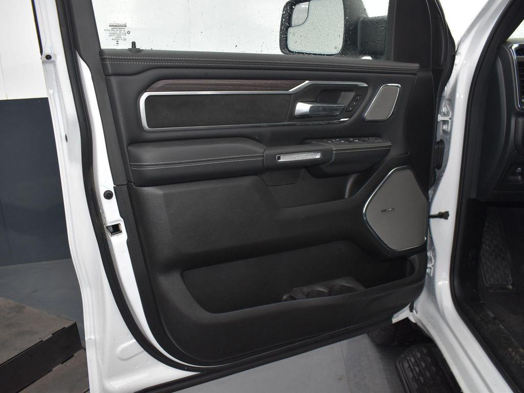 new 2025 Ram 1500 car, priced at $60,252