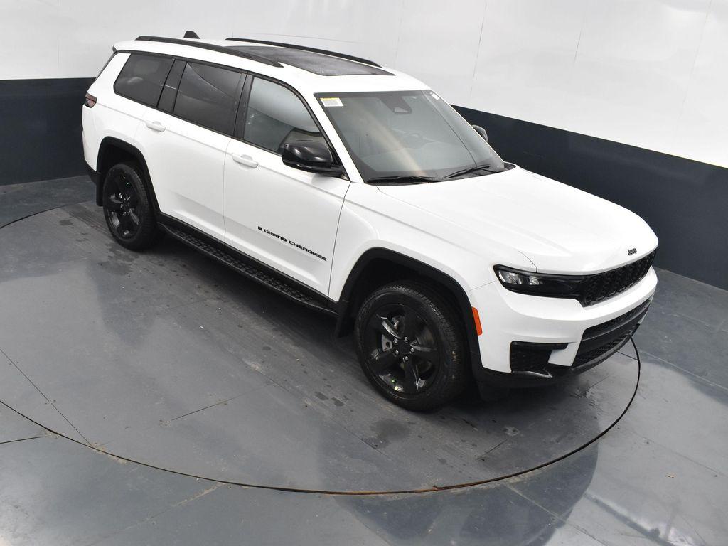 new 2025 Jeep Grand Cherokee L car, priced at $47,900