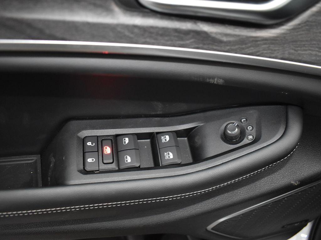 new 2025 Jeep Grand Cherokee L car, priced at $47,900