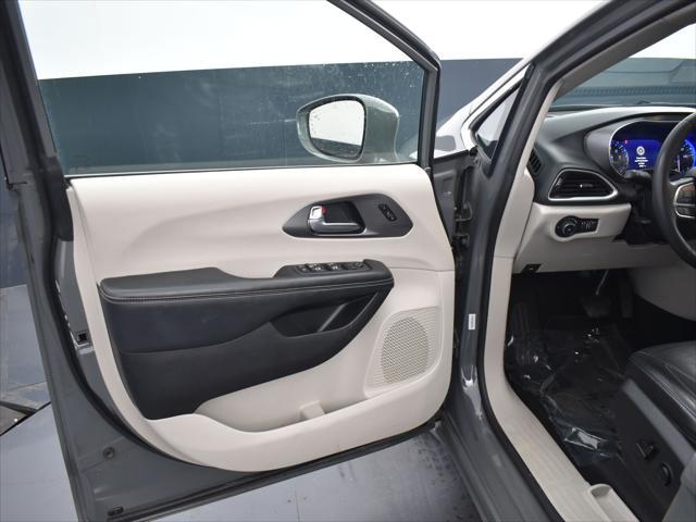 used 2022 Chrysler Pacifica car, priced at $21,504