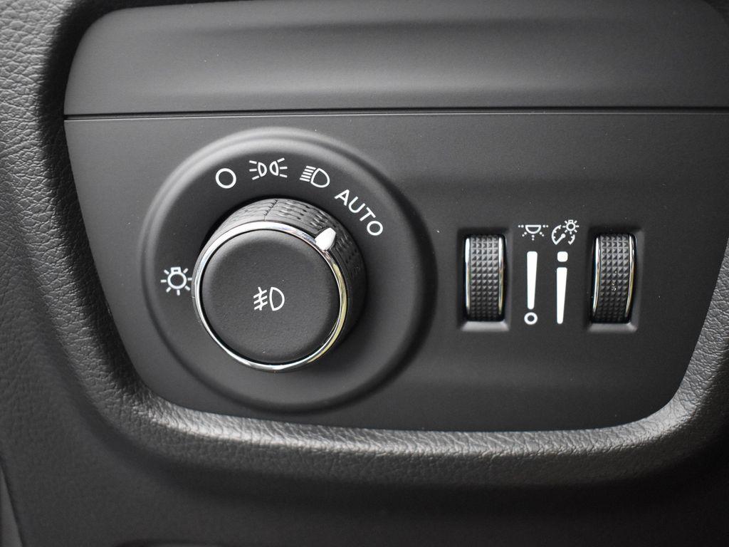 new 2025 Jeep Grand Cherokee car, priced at $61,341