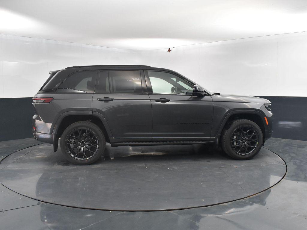 new 2025 Jeep Grand Cherokee car, priced at $61,341