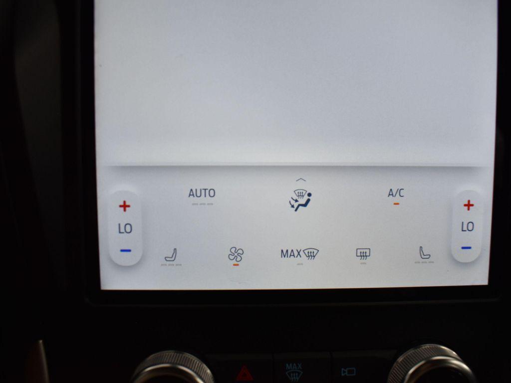 used 2024 Ford Edge car, priced at $24,385