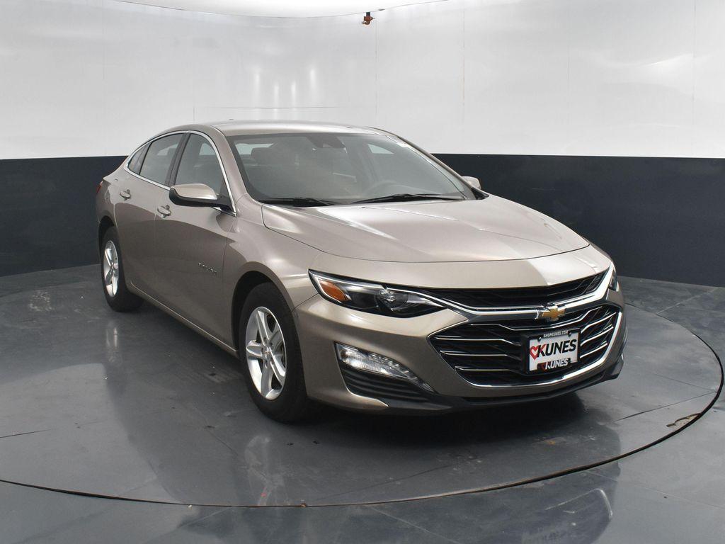 used 2024 Chevrolet Malibu car, priced at $19,454