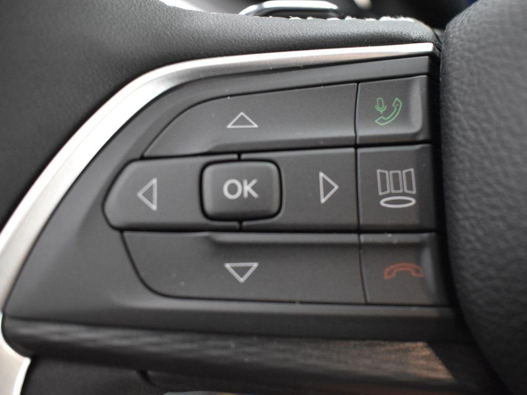 new 2025 Jeep Grand Cherokee L car, priced at $44,674