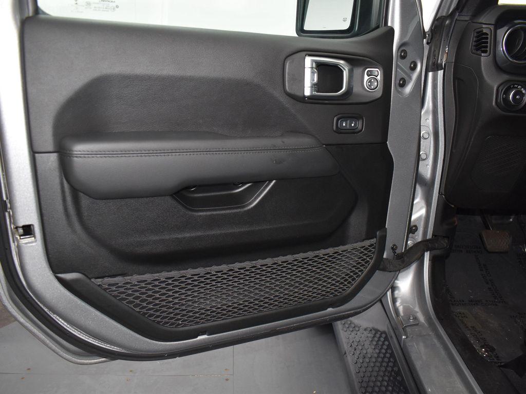 used 2021 Jeep Wrangler Unlimited car, priced at $32,662