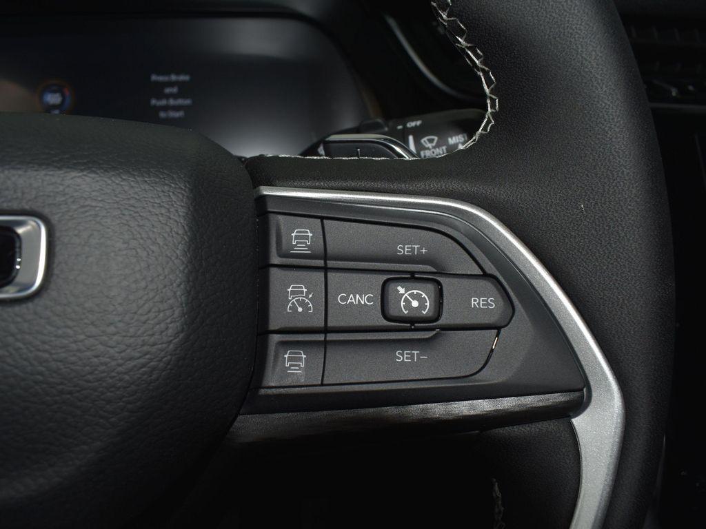 new 2025 Jeep Grand Cherokee L car, priced at $44,271