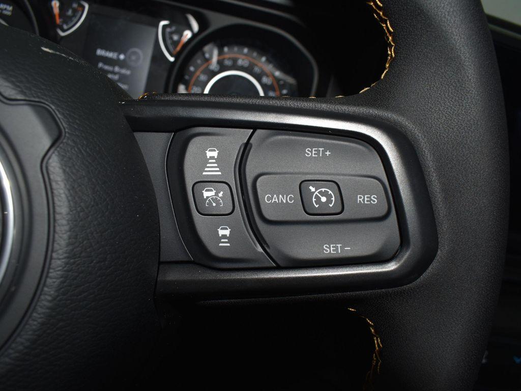 new 2025 Jeep Gladiator car, priced at $48,550