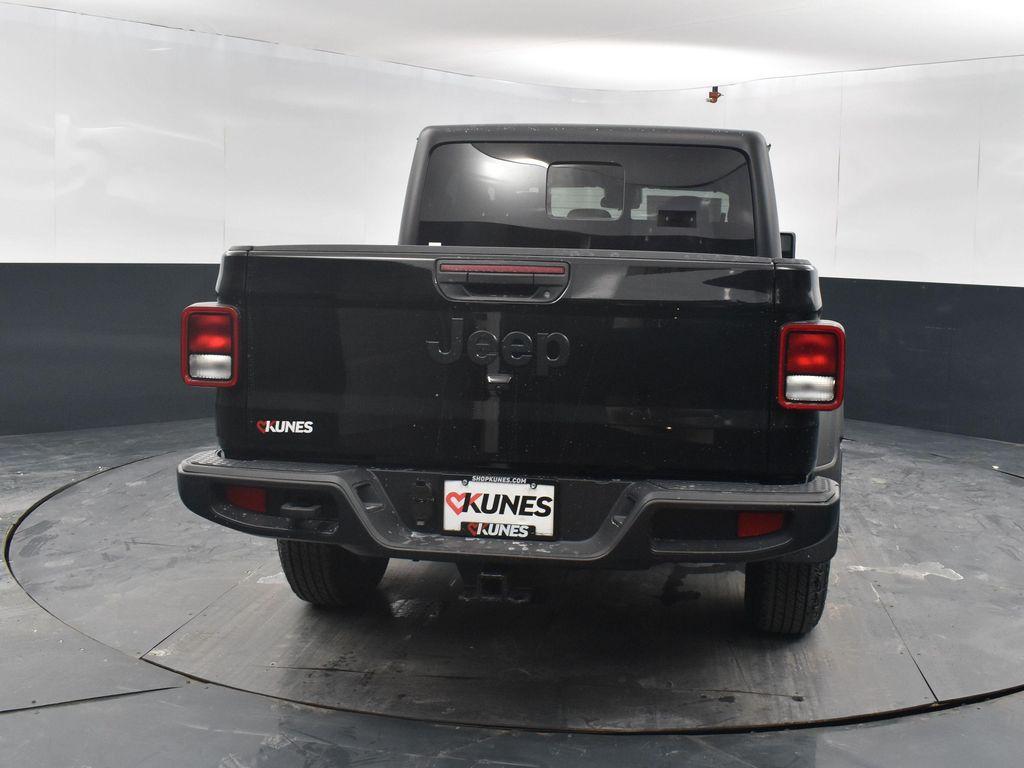 new 2025 Jeep Gladiator car, priced at $48,550