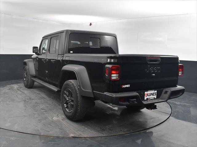 new 2025 Jeep Gladiator car, priced at $47,923