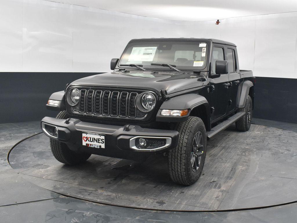 new 2025 Jeep Gladiator car, priced at $48,550