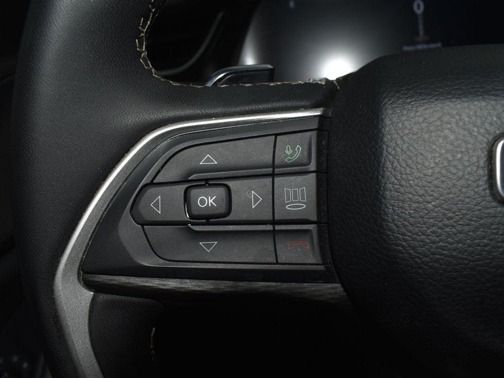 used 2024 Jeep Grand Cherokee L car, priced at $31,127
