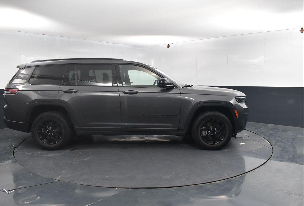 used 2024 Jeep Grand Cherokee L car, priced at $31,127