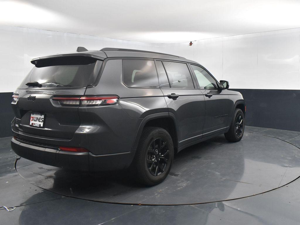 used 2024 Jeep Grand Cherokee L car, priced at $31,127