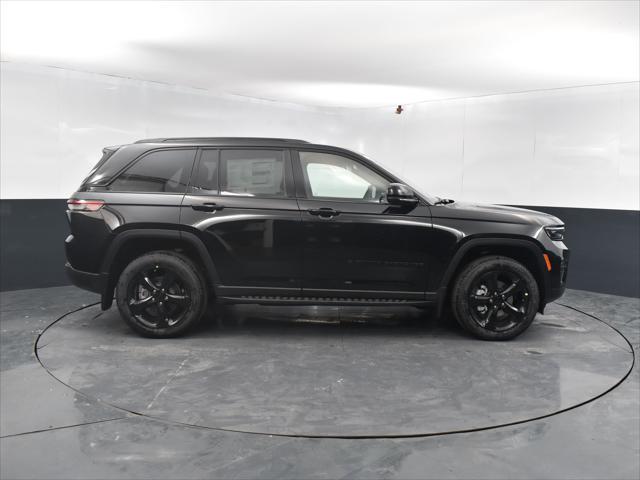 new 2025 Jeep Grand Cherokee car, priced at $52,941