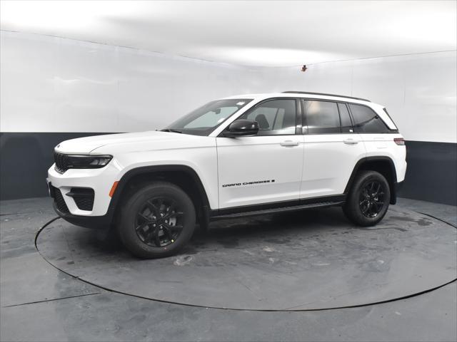 new 2025 Jeep Grand Cherokee car, priced at $42,715