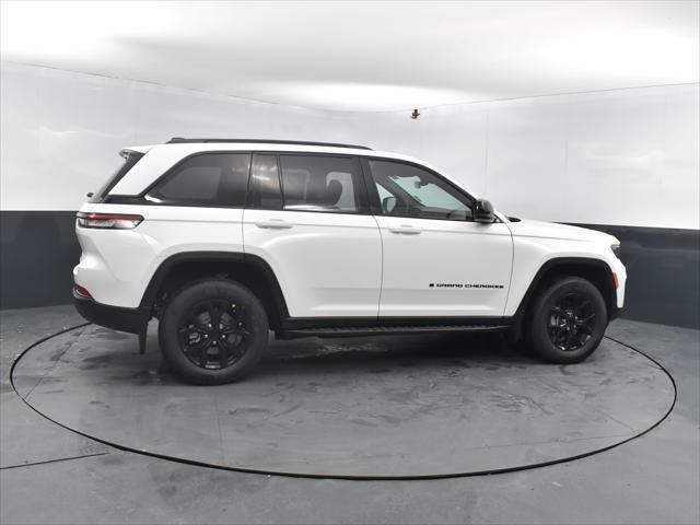 new 2025 Jeep Grand Cherokee car, priced at $42,715