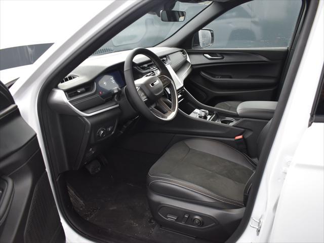 new 2025 Jeep Grand Cherokee car, priced at $42,549