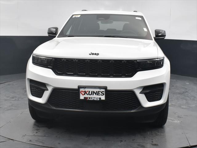 new 2025 Jeep Grand Cherokee car, priced at $42,549