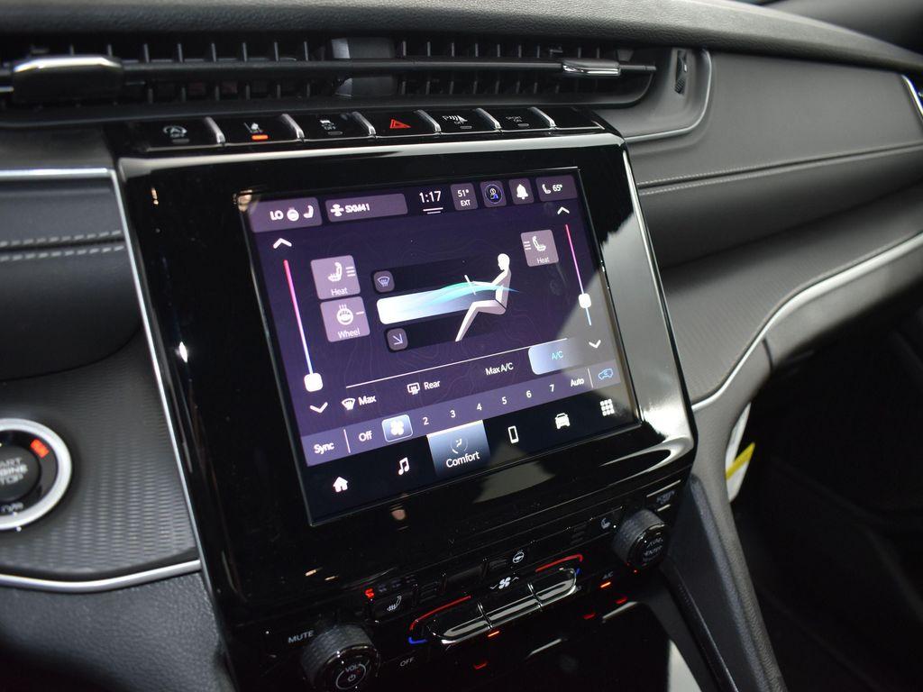 new 2025 Jeep Grand Cherokee car, priced at $48,220