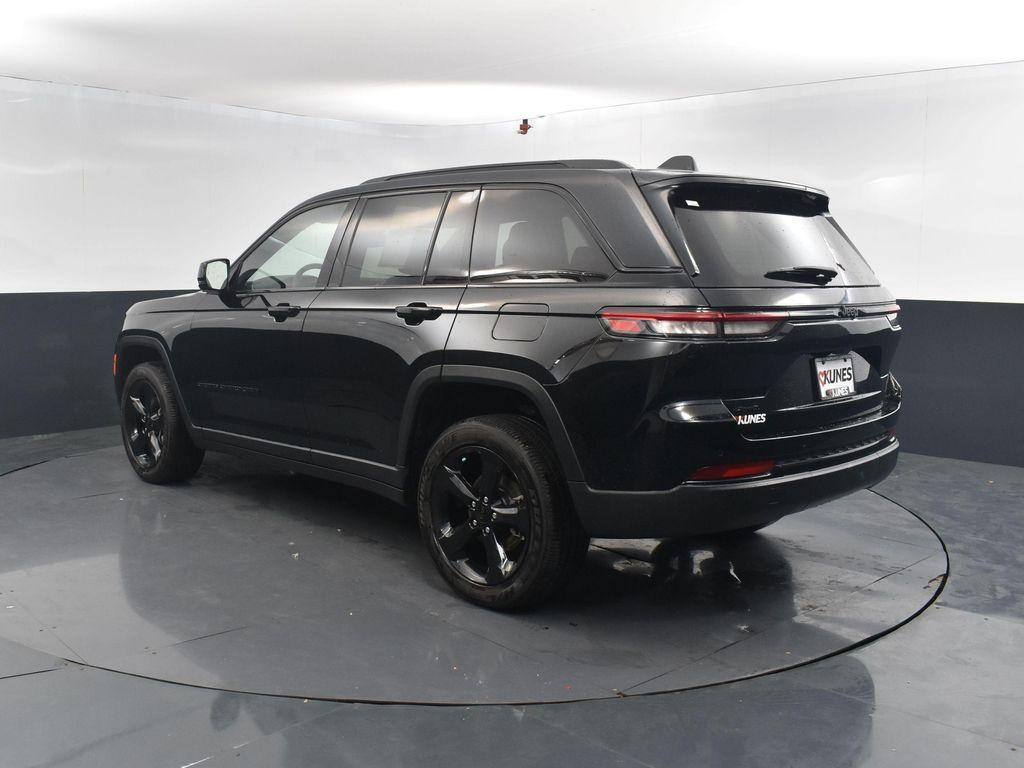 used 2023 Jeep Grand Cherokee car, priced at $33,110