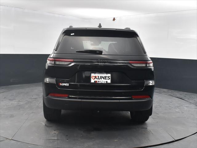 new 2025 Jeep Grand Cherokee car, priced at $45,950