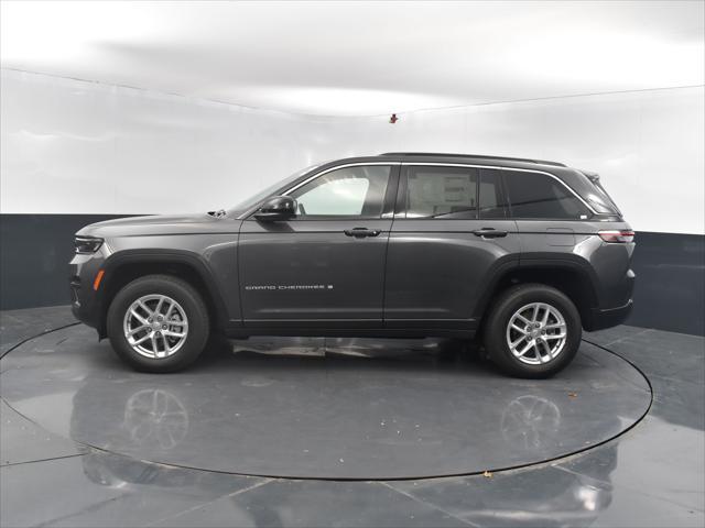 new 2025 Jeep Grand Cherokee car, priced at $42,067