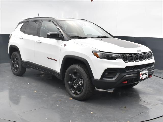 new 2024 Jeep Compass car, priced at $33,646
