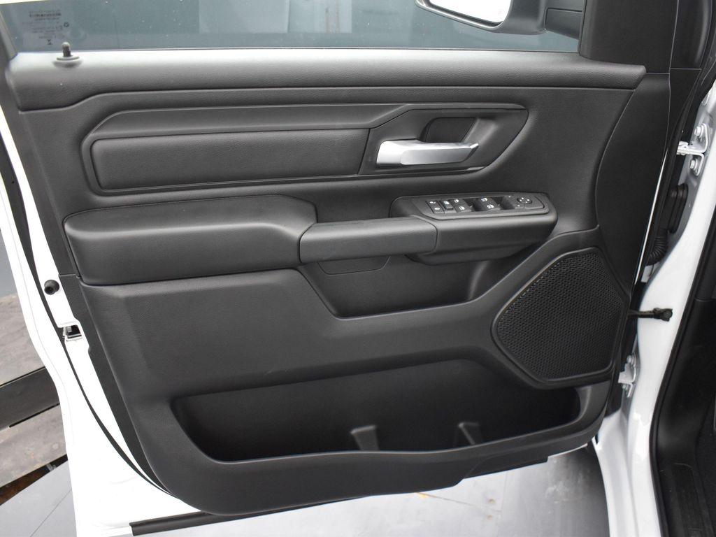 new 2025 Ram 1500 car, priced at $43,147