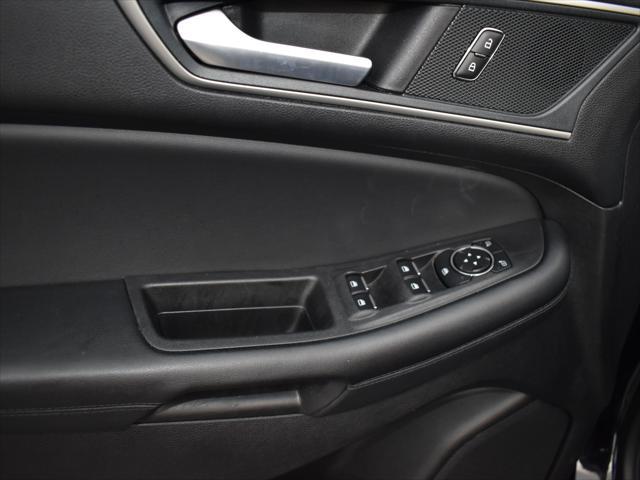 used 2024 Ford Edge car, priced at $25,556
