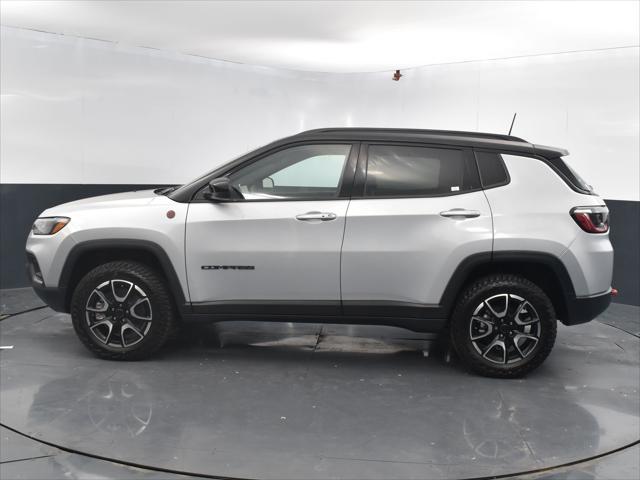 new 2025 Jeep Compass car, priced at $37,460