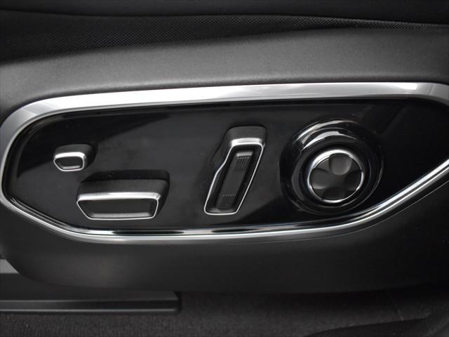 used 2022 Jeep Grand Cherokee car, priced at $40,467