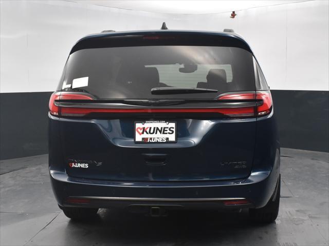 new 2025 Chrysler Pacifica car, priced at $59,152
