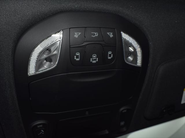 new 2025 Chrysler Pacifica car, priced at $59,152