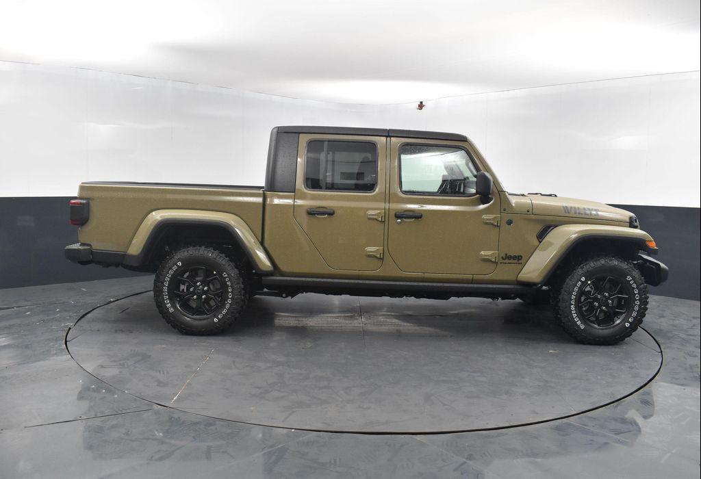 new 2025 Jeep Gladiator car, priced at $46,846