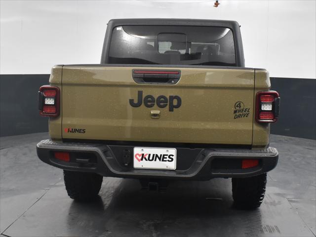 new 2025 Jeep Gladiator car, priced at $49,152